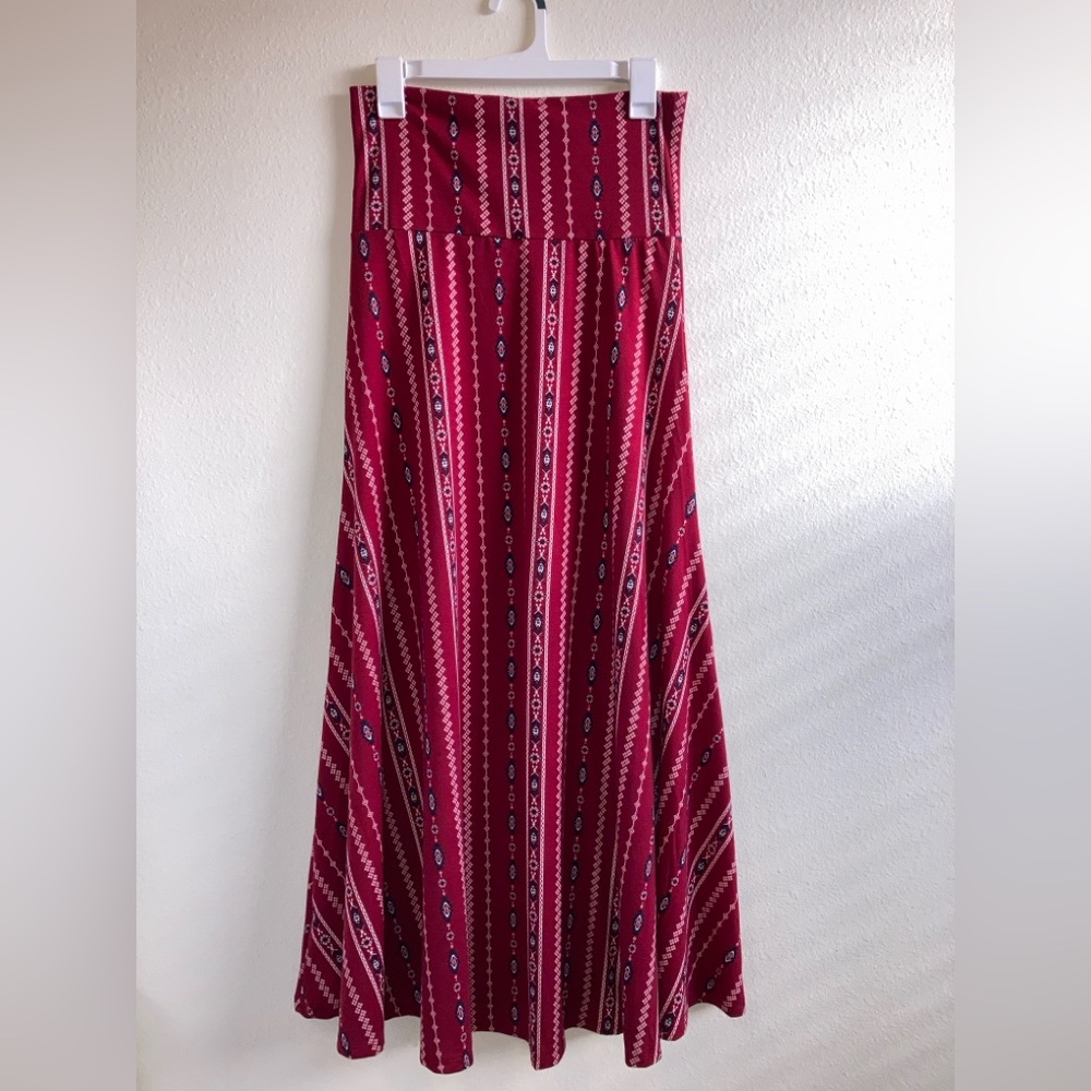 Deep Red LuLaRoe Maxi Skirt in Folk/Southwestern Style Print Size S